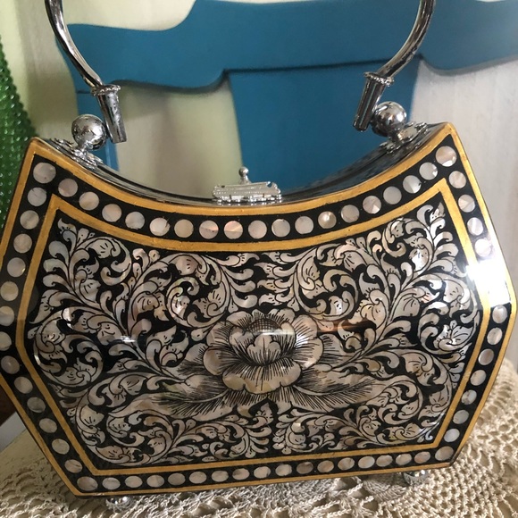 Vintage Mother-of-Pearl Inlay Black Lacquer Wood Handbag Price FIRM - Picture 2 of 13